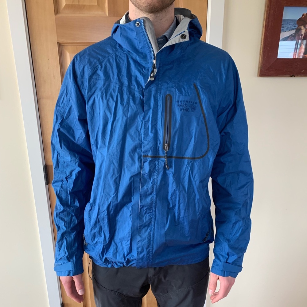 Mountain Hardware windbreaker / rain jacket